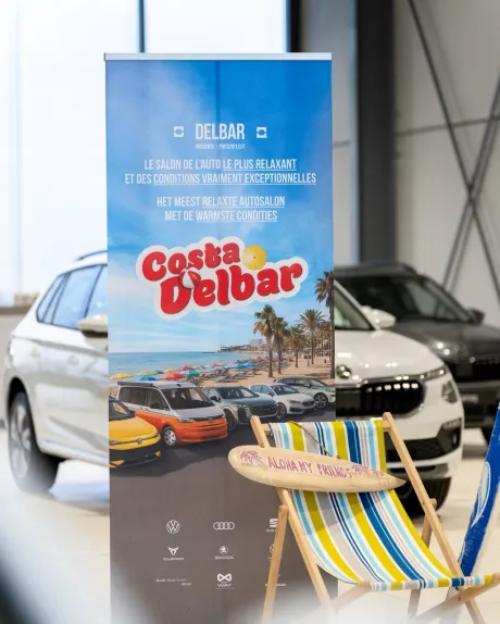 Design van rollup in showroom van Costa Delbar