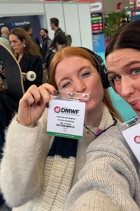Charissa en Sara, content creators bij GBL Agency, op DMWF Europe event