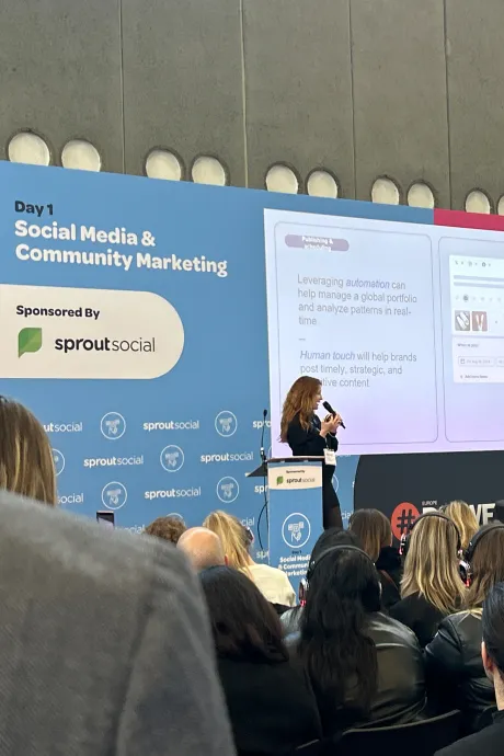 Content Creators volgen social media management opleiding